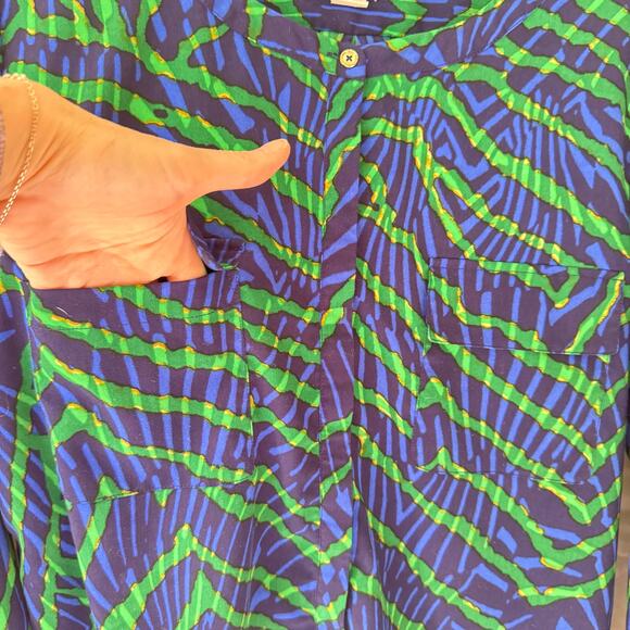 Anne Klein Women’s L Flowy Abstract Print Blouse Button Up Roll Tab Sleeves EUC - Picture 5 of 11